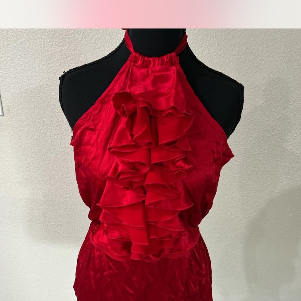 New bebe carina ruffle halter top